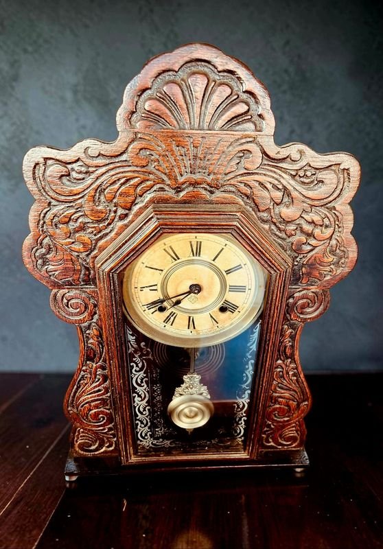 Reloj de Sobremesa Americano Ansonia Clock Co. Antiguo, Madera Tallada - imagen 1