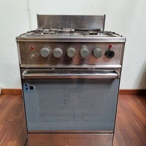 Cocina Combinada Acero Inoxidable 4 Hornallas (3 Gas, 1 Eléctrica) con Horno - imagen 1