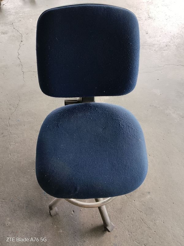 Silla de escritorio ergonómica ajustable