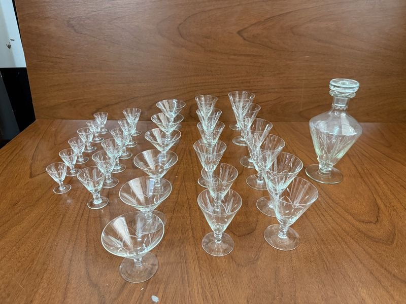 Juego completo de cristal labrado para vino - imagen 7