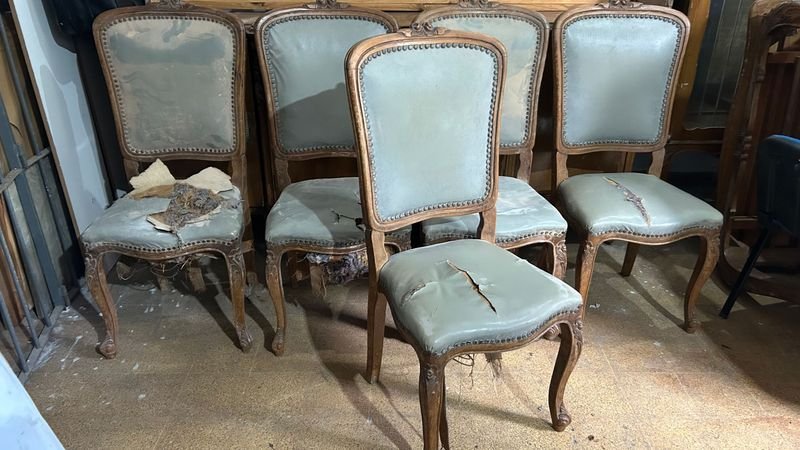 Lote anterior: Sillas estilo francés para restaurar