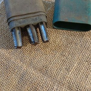 Lote anterior: Juego de 3 Machos de Roscado Sellados (England)