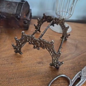 Lote de Adornos Varios: Tazas, Platillos Orientales y Figuras Decorativas - imagen 20