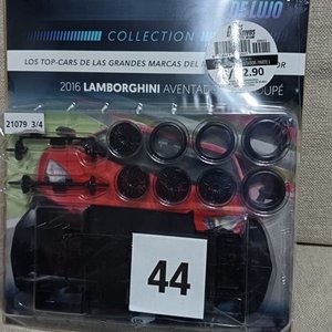 Lote siguiente: Fascículo Lamborghini Aventador LP700-4 2016