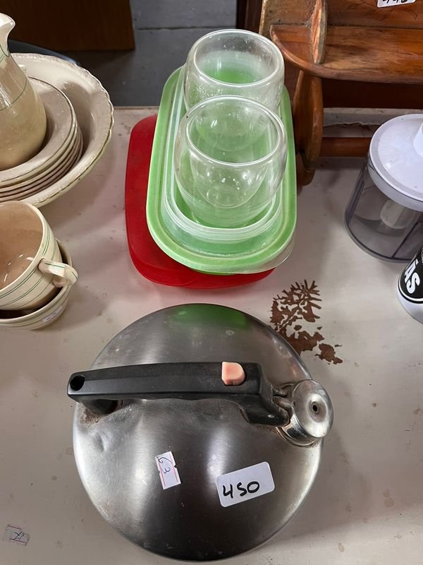 Lote de Tazas, Tupper y Caldera de Cocina