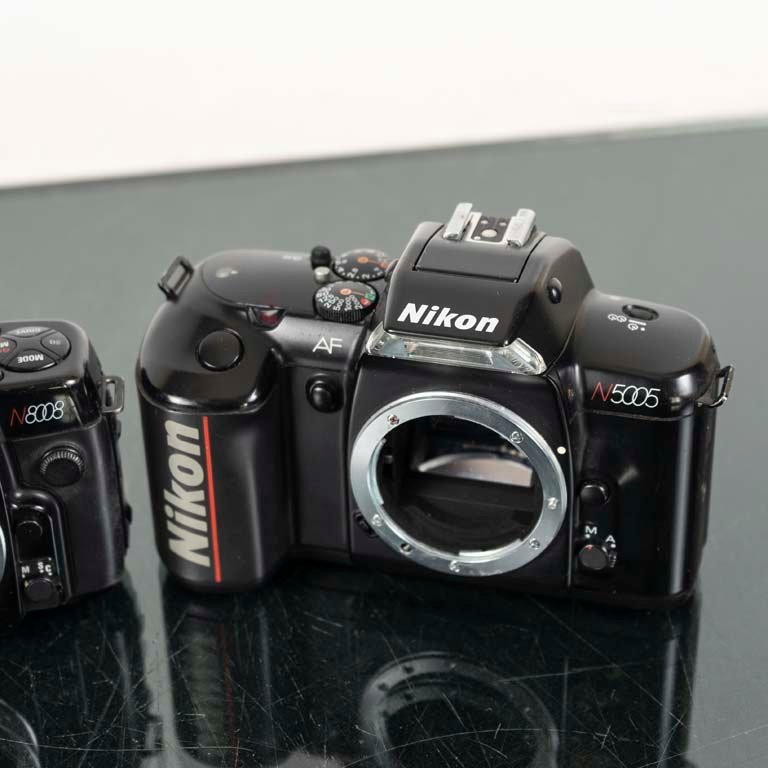 Dos cámaras Nikon de 35mm en venta - imagen 2