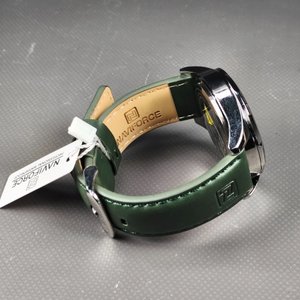 Reloj NAVIFORCE para Hombre con Malla Verde en Eco-cuero - imagen 4