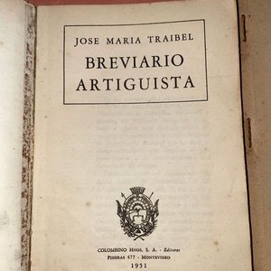 Lote de 3 Libros Históricos: Bases Económicas, Breviario y Curso de Historia Nacional Artiguista - imagen 3