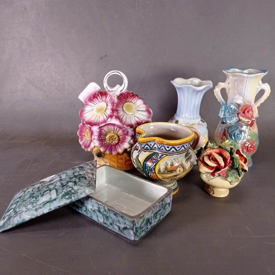 Colección de cerámica decorativa - imagen 1