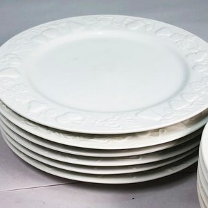 Lote de 12 Platos de Porcelana Blanca con Diseño Frutal - imagen 3