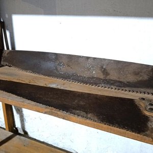 Serrucho Grande y Trozador Pequeño de Hierro y Madera - imagen 2