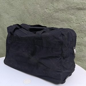 Lote siguiente: Bolso de Viaje Negro Grande