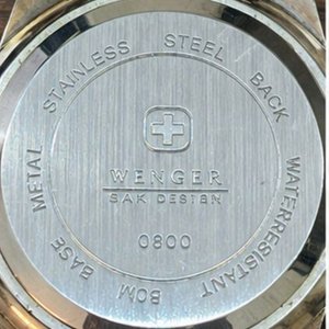 Reloj Wenger Suizo de Acero Inoxidable con Correa de Cuero - imagen 4