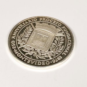 Moneda Conmemorativa Plata 250 Años Fundación de Montevideo 1730-1980 - imagen 3