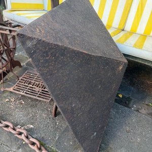 Estructura de Máquina de Coser Singer Antigua y Piezas de Hierro - imagen 3