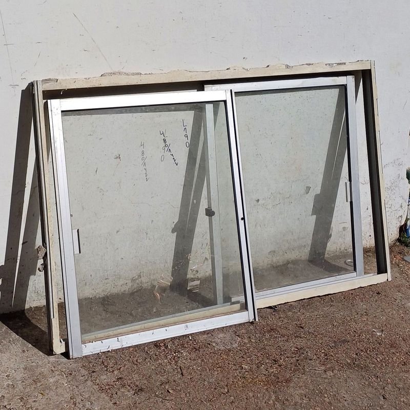 Ventana de aluminio con hojas corredizas para venta - imagen 3