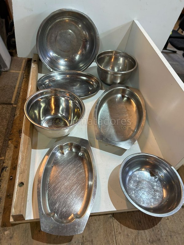 Set de Fuentes y Recipientes Metálicos para Cocina