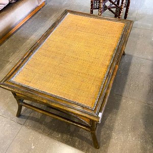 Mesa Ratona Estilo Colonial con Mimbre y Madera - imagen 2