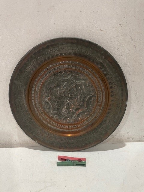 Lote anterior: Plato de colgar en cobre decorativo