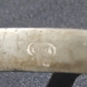 Par de Espuelas Antiguas con Detalle en Metal Blanco y Cuero - imagen 2
