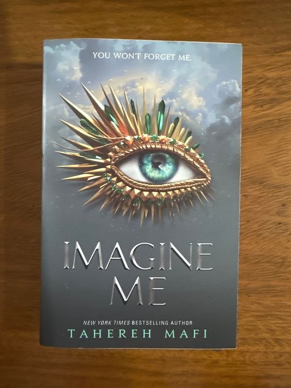 Libro "Imagine Me" de Tahereh Mafi