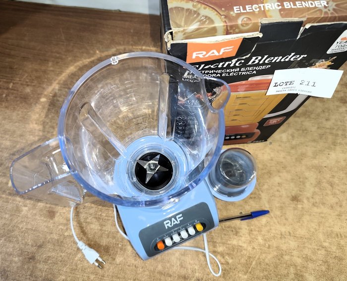 Licudora 2 en 1 con vaso picador raf, nueva en caja - imagen 3
