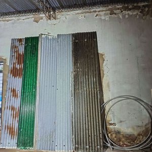 Lote anterior: Lote de 5 Chapas Metálicas y Caño Plastiduto Gris
