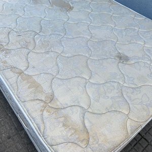 Sommier de 2 Plazas con Colchón Capitoné - imagen 3