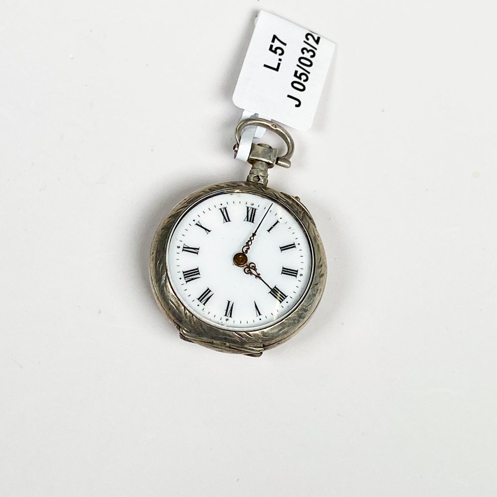 Lote anterior: Reloj de bolsillo con caja de plata francesa