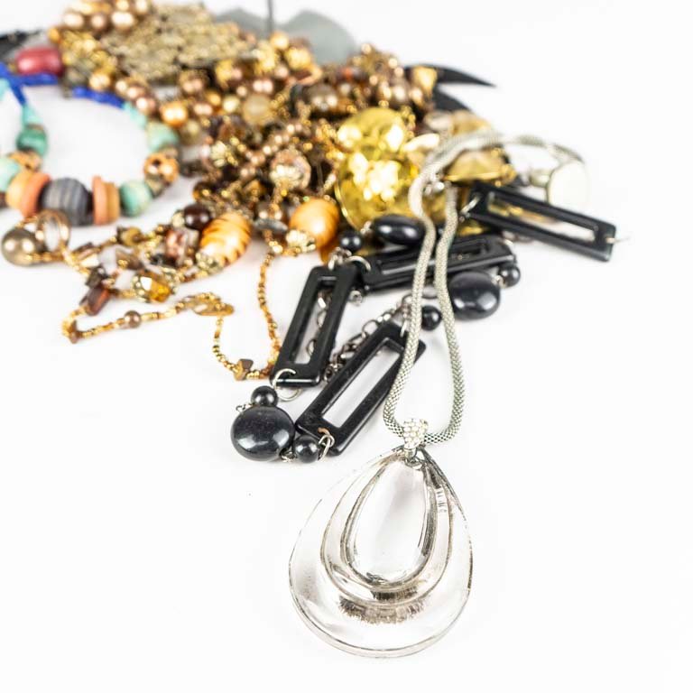 Colección de joyería y exhibidor en excelente condición - imagen 2