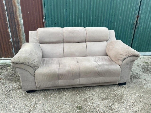 Sillon cómodo de tres cuerpos en buen estado - imagen 2