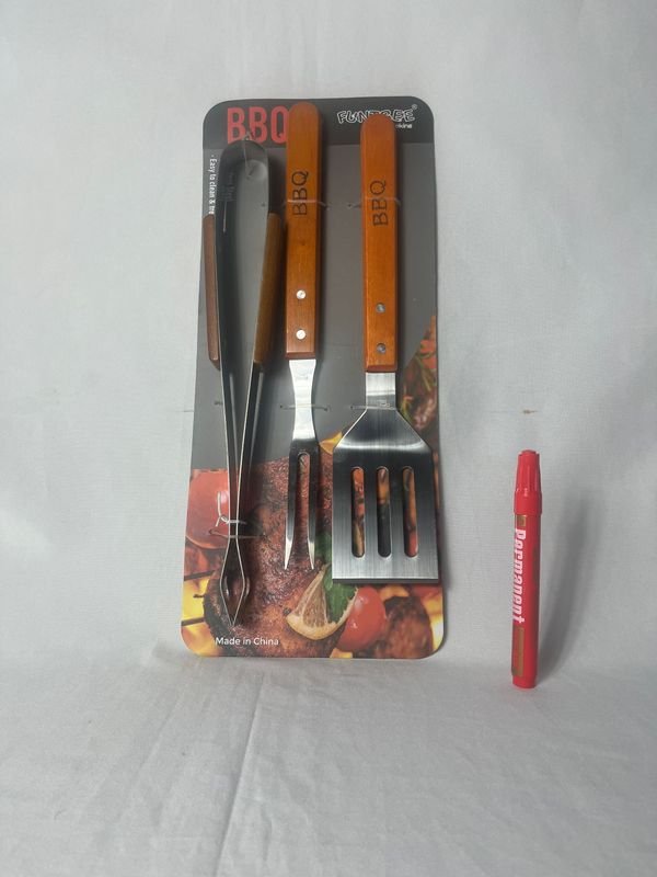 Set de Asado 3 Piezas: Espátula, Pincho y Pinza BBQ FunTree