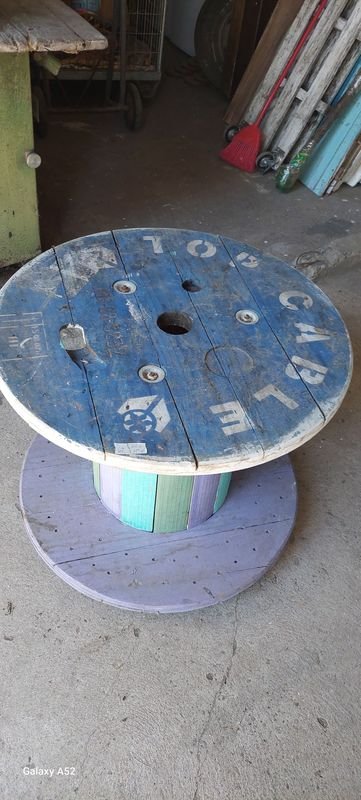 Mesa de carretel en excelente estado - imagen 5