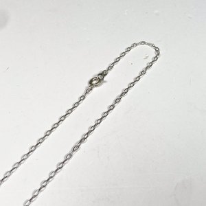 Lote de 6 Piezas de Bisutería: Broche, Colgante, Anillos y Cadena - imagen 5