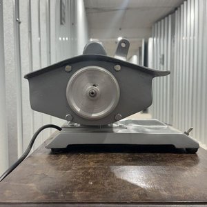 Motomoladora / Afiladora de Banco Motorizada Robusta - imagen 4