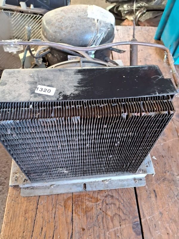 Equipo de refrigeración en mal estado - imagen 4
