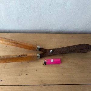 Tijera de Podar Tramontina con Mangos de Madera - imagen 1