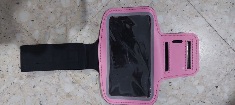 Porta Celular De Braço Novo Y Gorro Usado - Accesorios para Vehículos