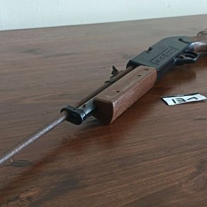 Rifle de Aire Comprimido Crosman Pumpmaster 760 - Marrón y Negro - imagen 1