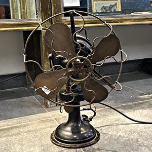 Ventilador Antiguo Marelli con Paletas de Bronce - Funciona - imagen 1