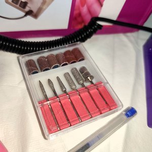 Torno Eléctrico para Uñas Manicure Pedicure 20W con Accesorios - imagen 4
