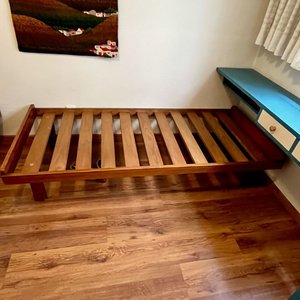 Cama de 1 Plaza en Madera Maciza - Impecable Estado - imagen 4