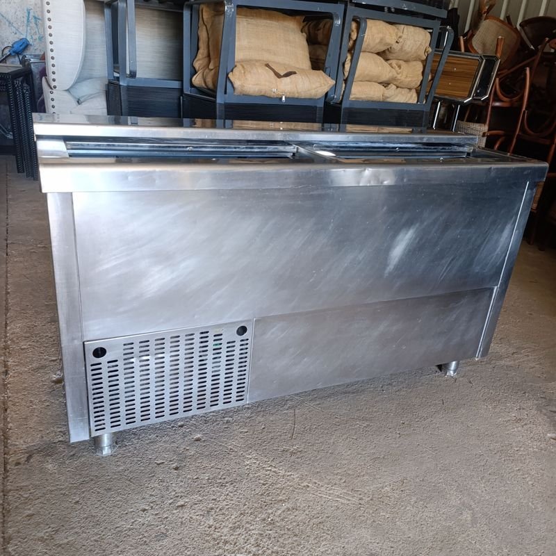 Mesada Refrigerada Profesional Modelo B1500 - imagen 2