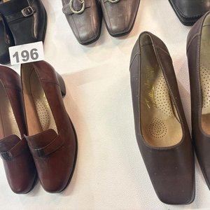 Lote de 5 Pares de Zapatos de Cuero para Mujer - Talle 36 - imagen 4