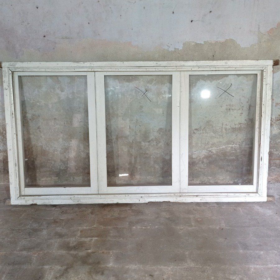 Ventana con tres hojas batientes en cedro - imagen 5