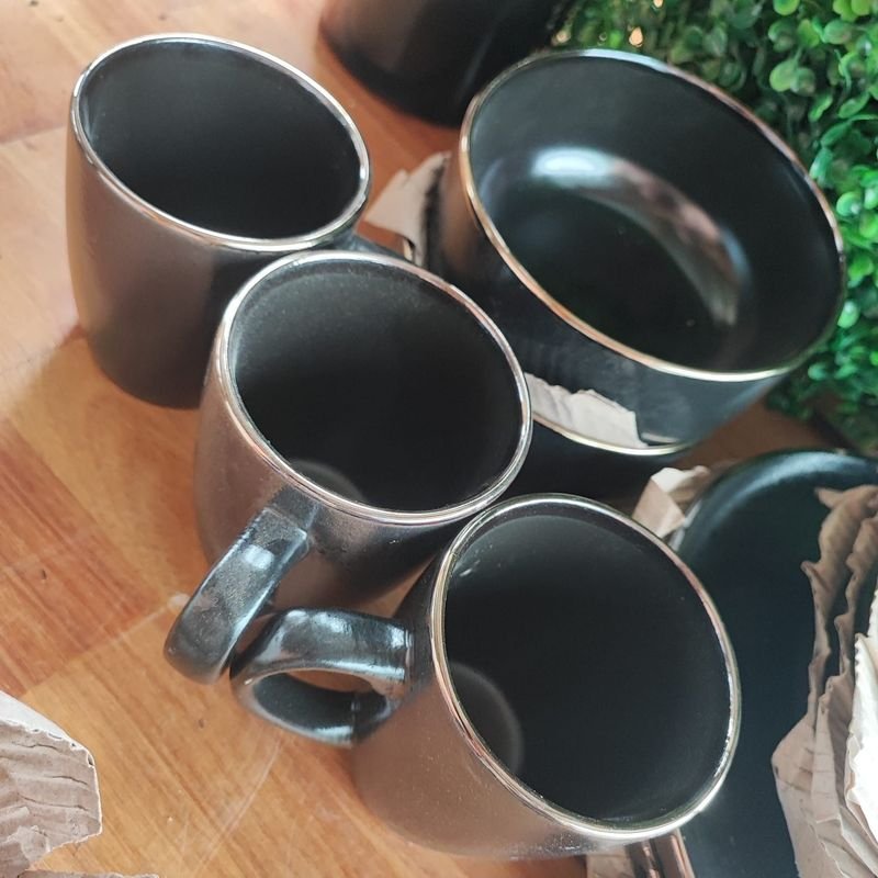 Vajilla de metal 12PCS en buen estado - imagen 2