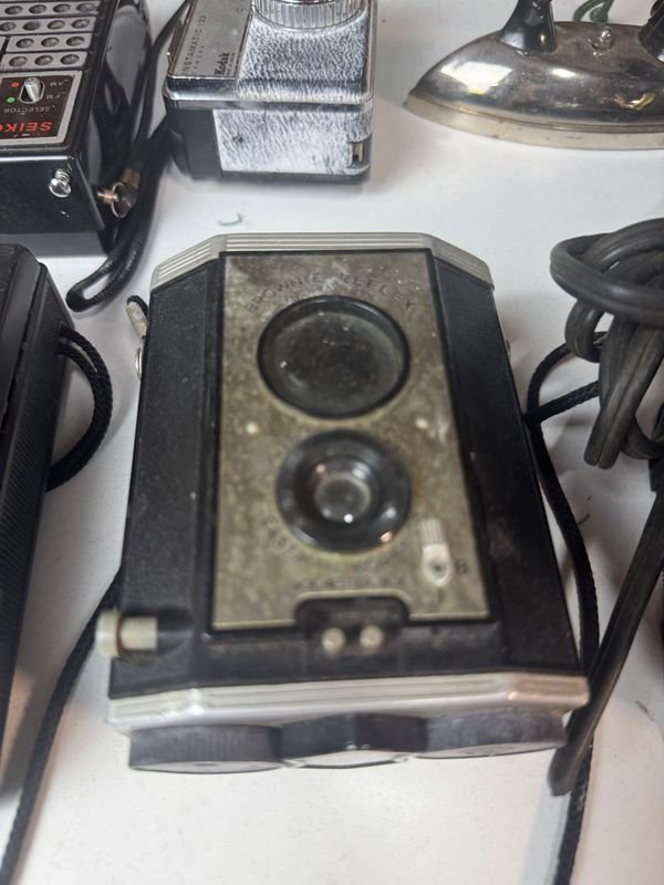 Lotes de radios, cámaras y transformadores en buen estado - imagen 9