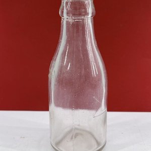 Botella Antigua de Vidrio Transparente con Logo "Galiep" y Número "4357" - imagen 2