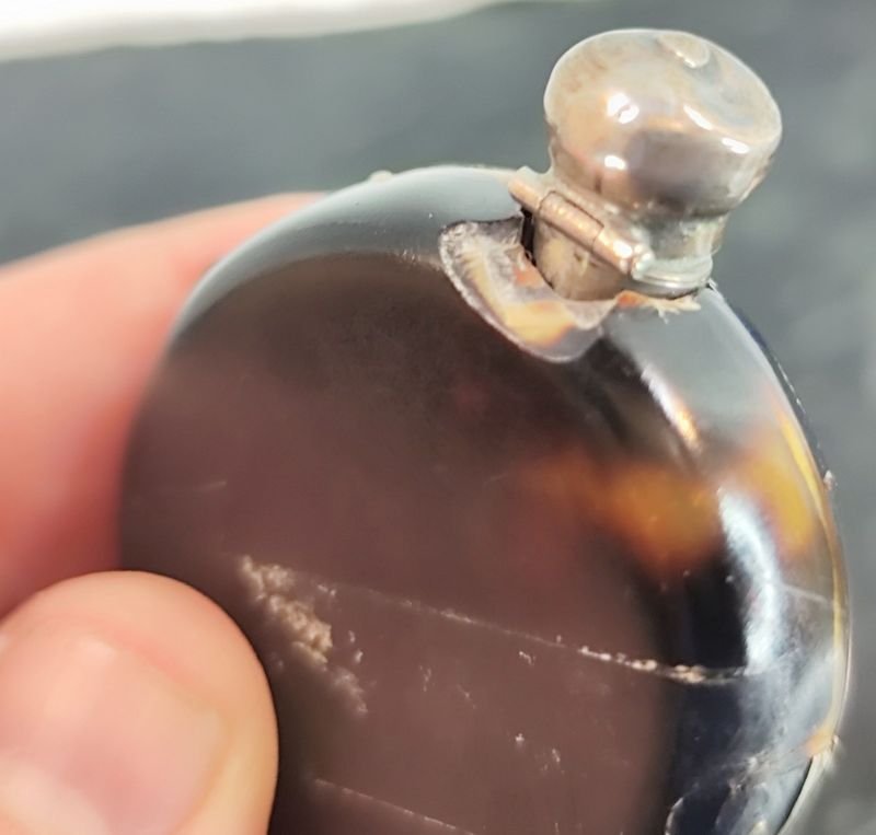 Antiguo y pequeño perfumero oriental protegido en su estuche de carey con incrustaciones en plata - imagen 6