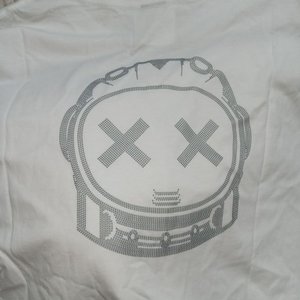Remera Blanca Algodón Talle L Marca "MONASTERY" con Estampa - imagen 3